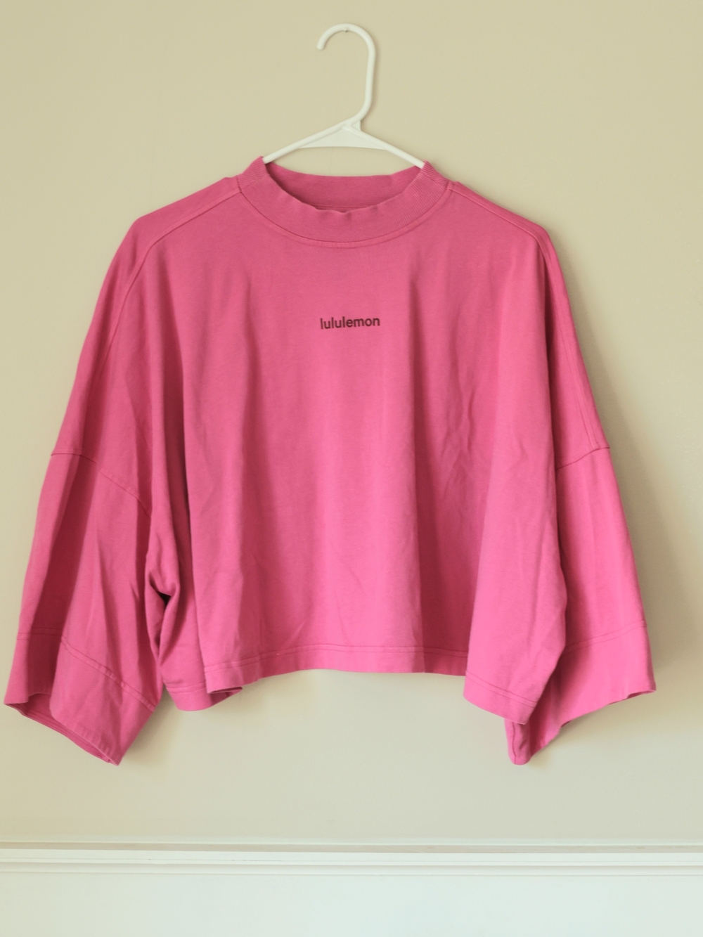 lululemon athletica Women's Pink Cropped Boxy Top Large